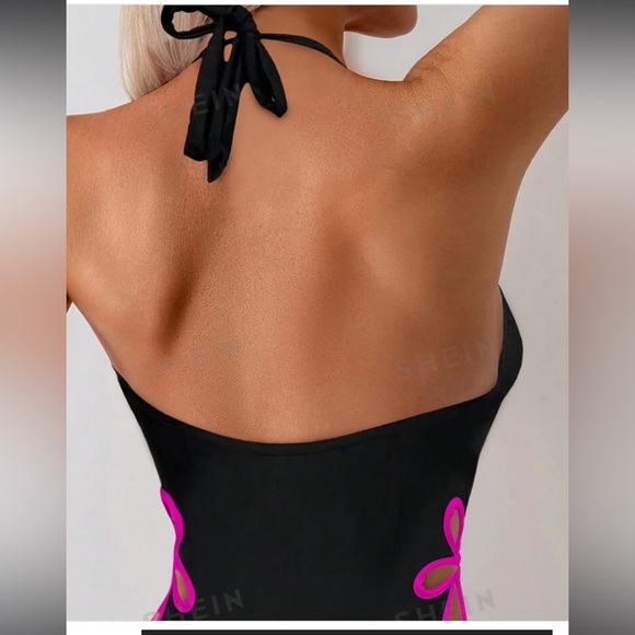 One-Piece Swimsuit With Flower Decoration cutout And Backless halter • Large - Picture 5 of 5